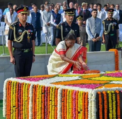 President and Prime Minister of India Pay Tribute to Mahatma Gandhi on 154th Gandhi Jayanti